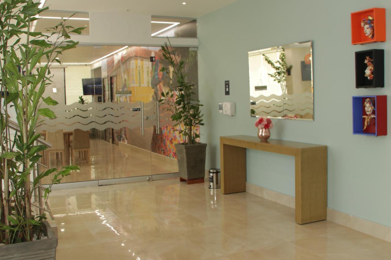 Hotel Portal Del Rio バランキージャ エクステリア 写真