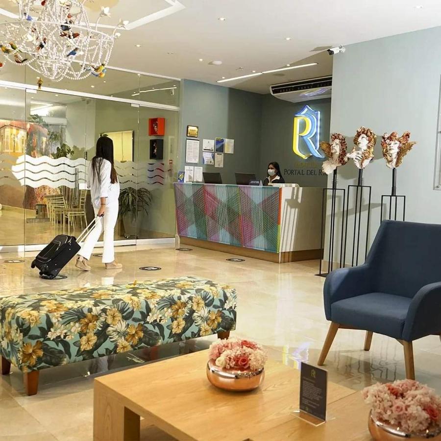 Hotel Portal Del Rio バランキージャ エクステリア 写真